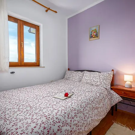 Lara Drenje Apartment *