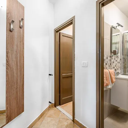 Lara Apartament Drenje (Istria)