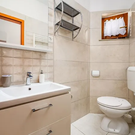 Apartament Lara