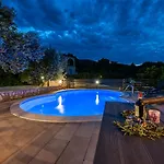 Lara * Drenje (Istria)