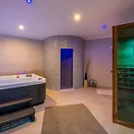 Apartman Lara *