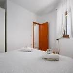 Lara * Drenje (Istria)