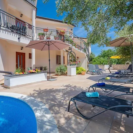 Apartman Lara