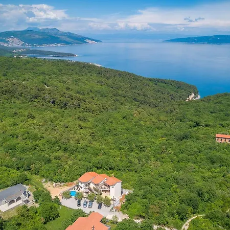 Apartman Lara