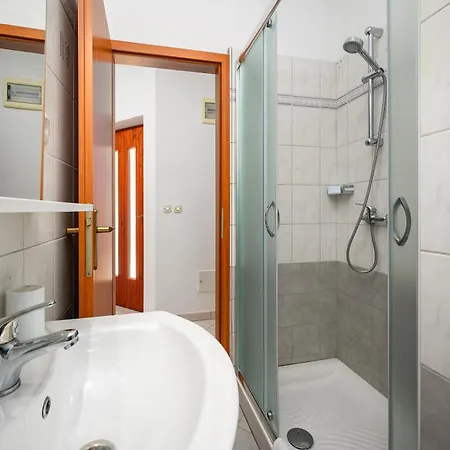 Apartman Lara